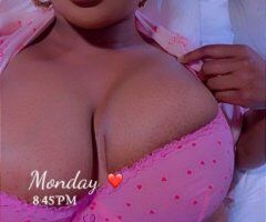 Central Jersey escorts - Linden InCall — Curvy Incall Service (Throat Goat)