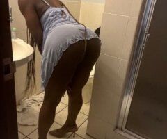 Chicago escorts - Chicago Female Escort — Incalls & Outcalls, WAPP + Throat Goat