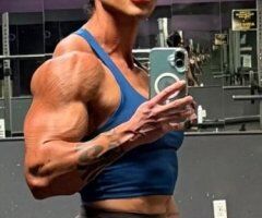 Female Bodybuilder (43) — OnlyFans + Video Calls - Image 9