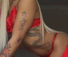 sexy ass trans Legacc - Image 7