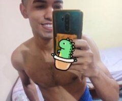 Bloomington escorts - Latino visiting Chicago