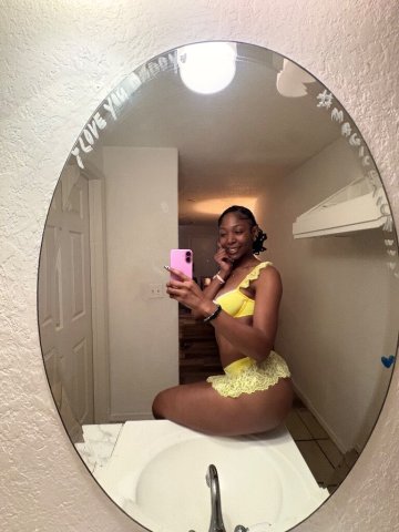 Luxury VIP Ebony Companion — Seattle Outcalls by Appointment - 1