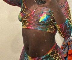 Fresno escorts - Khloe — Fresno CA Natural Curvy Female Escort (Outcalls & Car Fun)