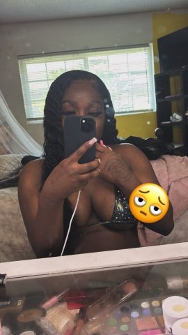 Spokane WA Female Escort — Asian-curvy fun-sized incalls + outcalls - 1
