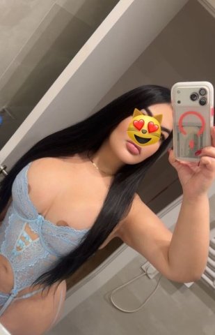 Nashville TN Female Escort — Doggystyle & Penis Massage - 1