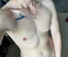 👅🔥 A Muscular WBC creamy 9" Inch Dick, available for Top/Bottom 😘💦 - Image 5