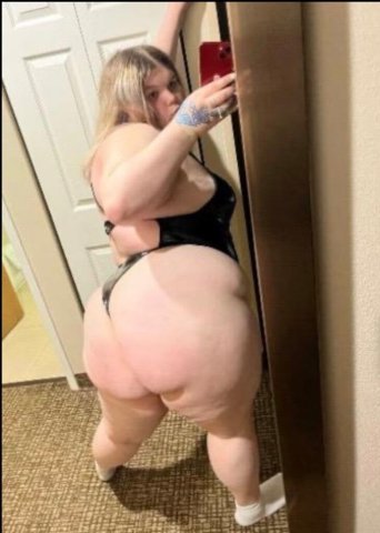 Indianapolis Thick BBW Snowbunny — GFE, Threesomes, Footjobs (Incalls/Outcalls) - 1