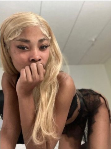 Oakland East Bay In-Call Female Escort — 24/7 Incall & FaceTime Verification - 1