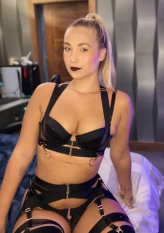 Jenna — 24 Blonde Beauty (Incall Available) - 1