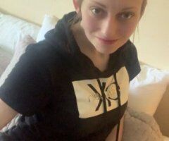 Seattle escorts - Seattle Female Escort — Incall Only Super Hour Special