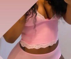 San Diego escorts - San Diego Throat-Focused Female Escort — Come With Me