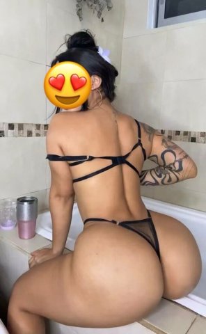 Hola papi — fetiches y fantasías con un toque de pies - 1