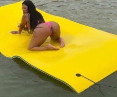 Nicaraguan Beauty Bubble Fantasy (Light Screening) — Tampa - Image 6