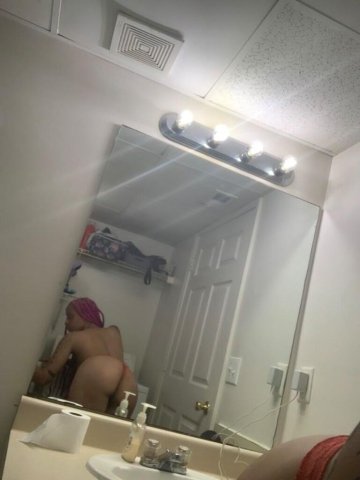 Birmingham Female Escort — CarPlay & In-Call Sessions, Summer Rates - 1