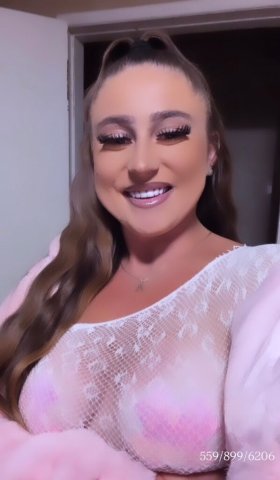 Petite Female Escort in Fresno — Booking Call or Text - 1