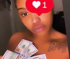 St. Louis Female Escort — Incalls Only - Image 2