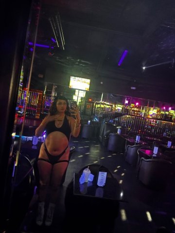 Miss Desirable  (25) — Outcalls - 1