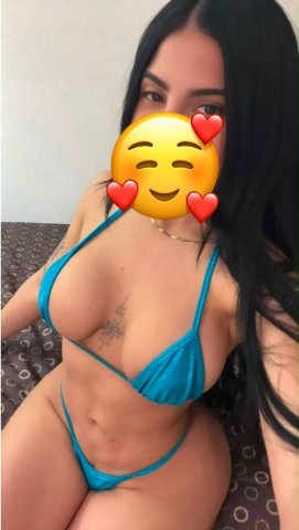 Latina Colombiana Female Escort in Miami, FL — Incall (Cash, No Deposit) - 1