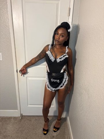 North Bay Outcall Escort — Classy, Discreet, Fetish-Friendly - 1