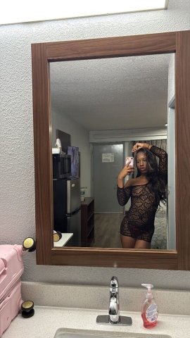 Miss Leyah — Cleveland Discreet Female Escort (Hours, Overnights, FaceTime) - 1