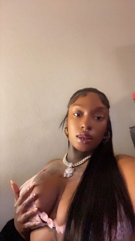 Charlotte NC Female Escort — FaceTime shows & pics/vids - 1