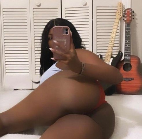 Fayetteville, AR Caribbean Goddess Escort — Island Snack, 2-Girl Fun - 1