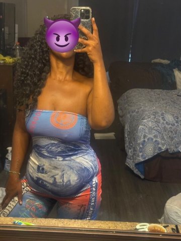 Atlanta BigMaMa Female Escort — FaceTime Toy Play & Wet Sloppy Toppy - 1