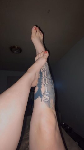 Tri-Cities TN Female Escort — Discrete Outcalls & Incalls - 1
