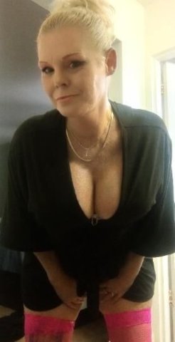 Candy — Sarasota/Bradenton Private Incall (45+ early morning specials) - 1