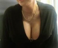 Sarasota/Bradenton escorts - Candy — Sarasota/Bradenton Private Incall (45+ early morning specials)