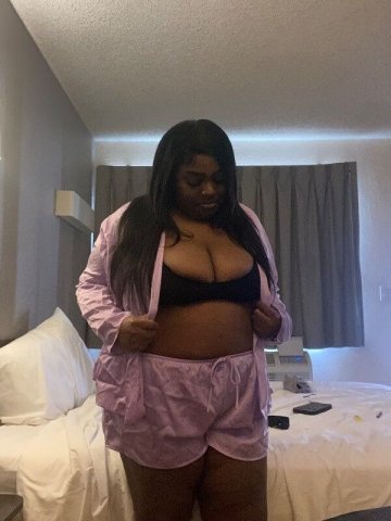 Curvy BBW Female Escort in Fort Smith, Arkansas (Incall, Outcall, Car Date) - 1