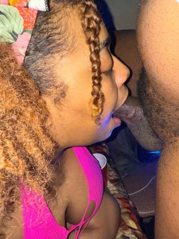 Albany, New York Escort — Fetish-Friendly Session - 1