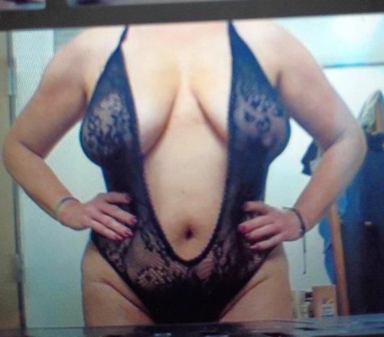 Minneapolis/St. Paul Blueyez Female Escort — lingerie, massage, and more - 1