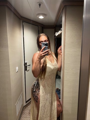 San Jose Girl Next Door 25 — Discreet Escort (In/Outcalls) + Video Screening - 1