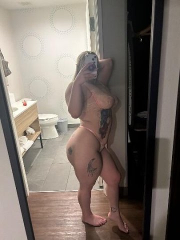 Nina (23) — Monroe Louisiana Female Escort - 1