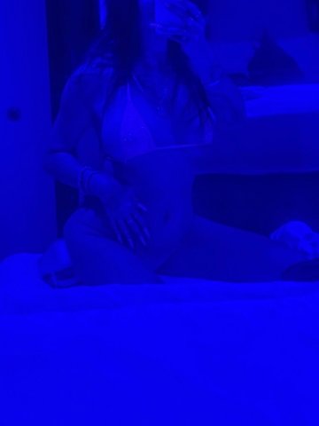 Hampton, VA Incall/Outcall Female Escort — Tight Head, Wet Pussy & Deep Throat - 1