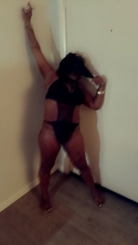 Orlando Female Escort — Short, Curvy, Thick-Figure Spoiling & Massages - 1