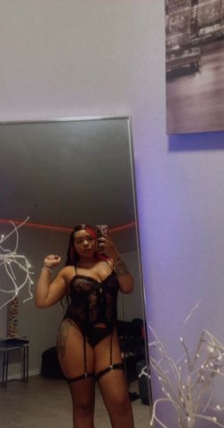 Austin Young Thick Wet Tight Female Escort — 21 - 1