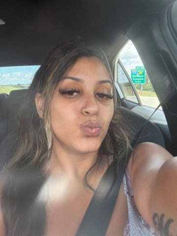 Wet wet never dry — 2 girls, outcalls & cardates in Nashville - 1