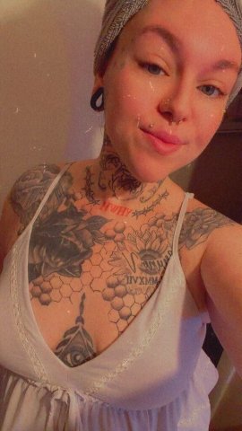 Chicago Female Escort — Meetup, Video Call Fun, Sext & Photo Verification - 1