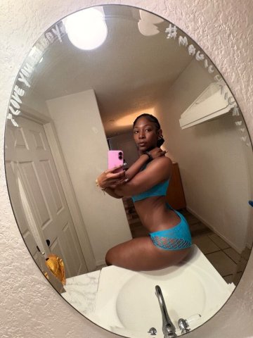 Seattle Ebony Female Escort — Outcalls by Appointment, VIP options - 1