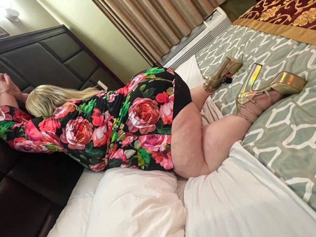 Queens NY SSBBW Escort — Bethanycakez (Big Booty Humpday Special) - 1