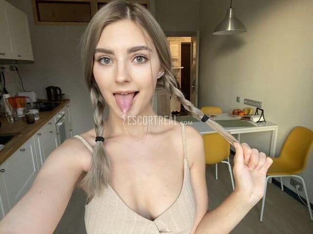 Emma, escort femme italienne à Florence (South Carolina) — services incall & outcall - 1
