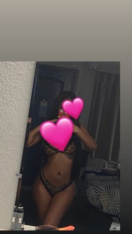 Las Vegas Female Escort — Car Dates & Outcalls - 1