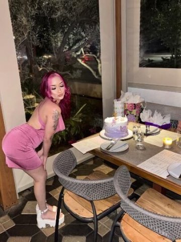 Sammie — Visalia Fun-Size Escort - 1