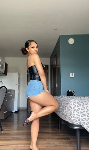 Odessa, Texas Female Escort — Father’s Day Specials (Ask about 2 Girls, Content) - 1