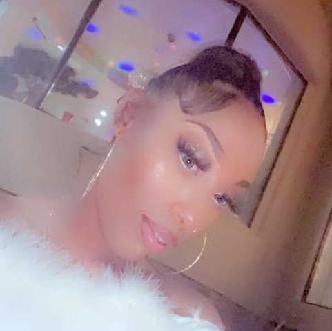 Low-Volume Upscale Female Escort — Incalls & Multi-Hour Appointments in Tucson, AZ - 1