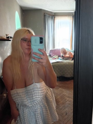 Cincinnati Mature Incall Playtime — Videos for Sale, GF Experience - 1