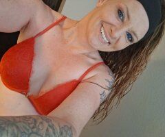 Rosie (32) — Bakersfield Female Escort for Incalls & Outcalls - Image 2