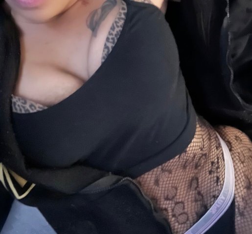 Desirae Luciano GFE Princess — GFE dates, meetups, overnight stays & virtual sessions - 1